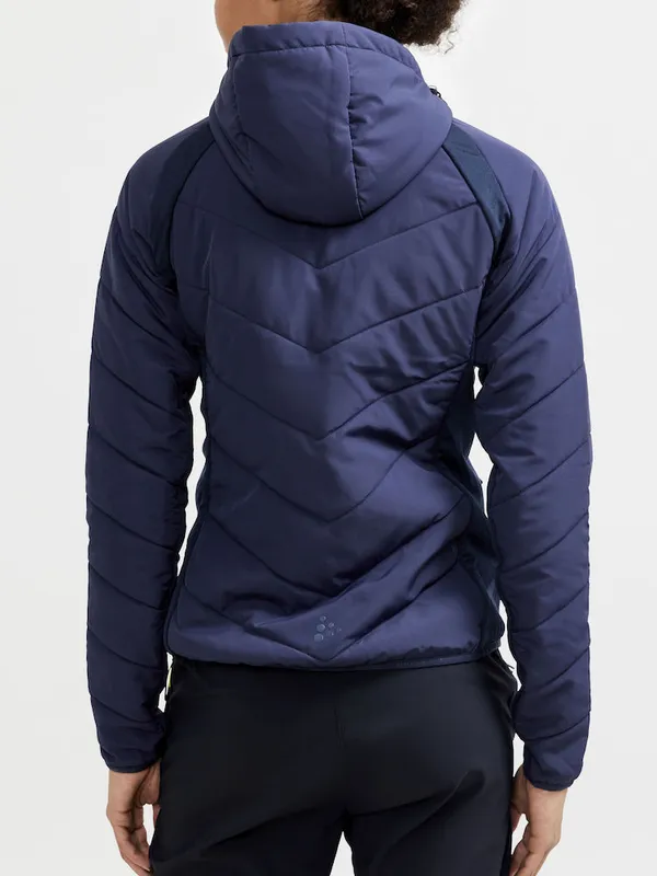 1911001-396000_ADV  Explore Hybrid Jacket W_Closeup2.jpg